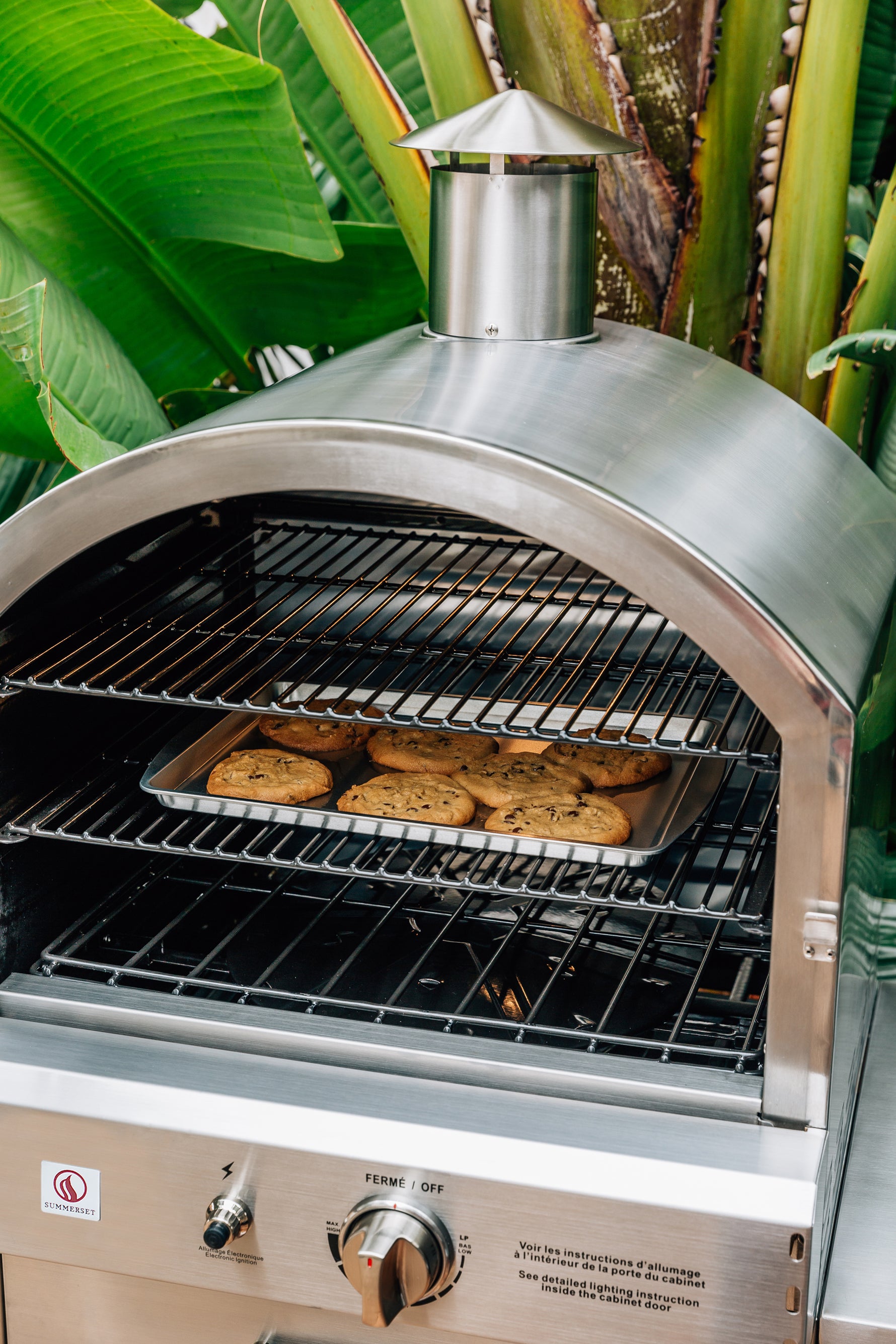 Summerset outdoor freestanding oven stainless steel side panel construction
