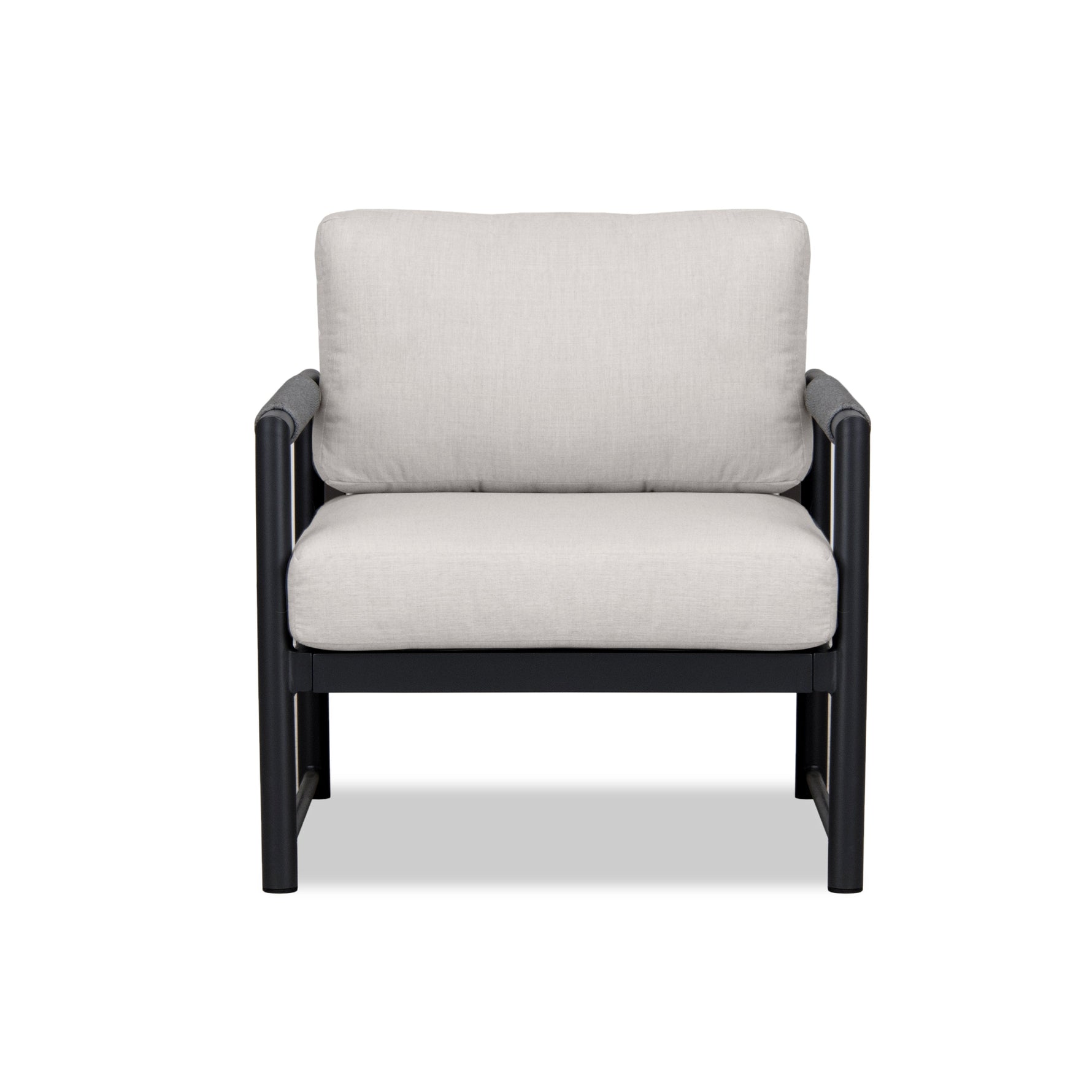 Alto Club Chair in Black / Cast Silver