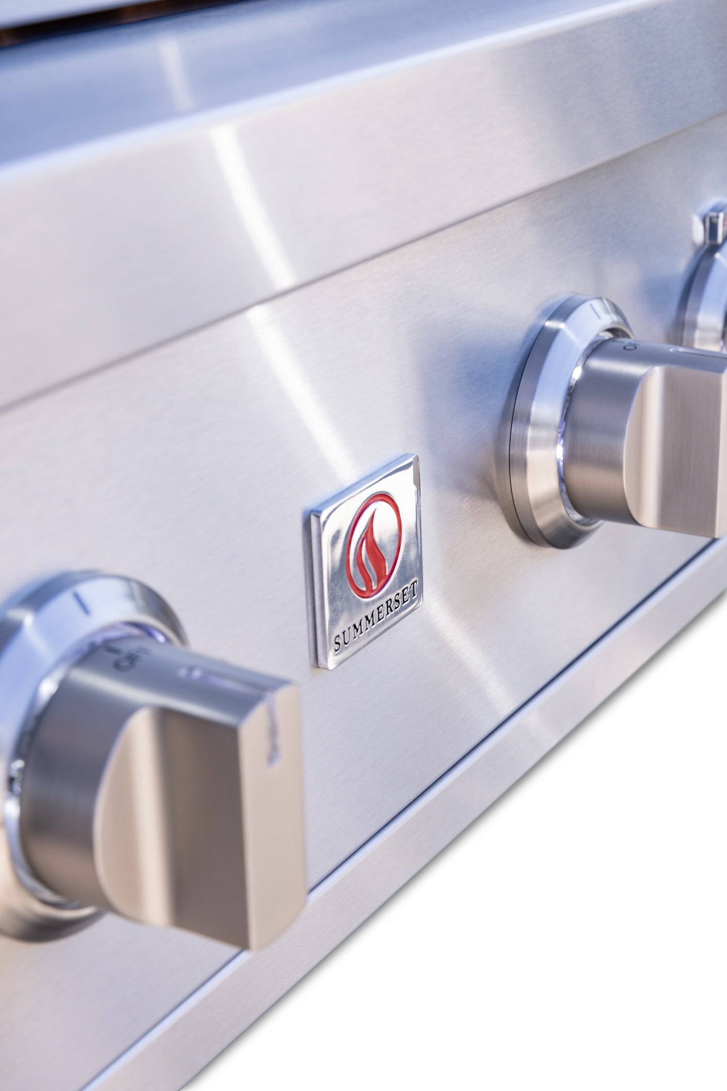 Summerset TRL Pro brand badge detail